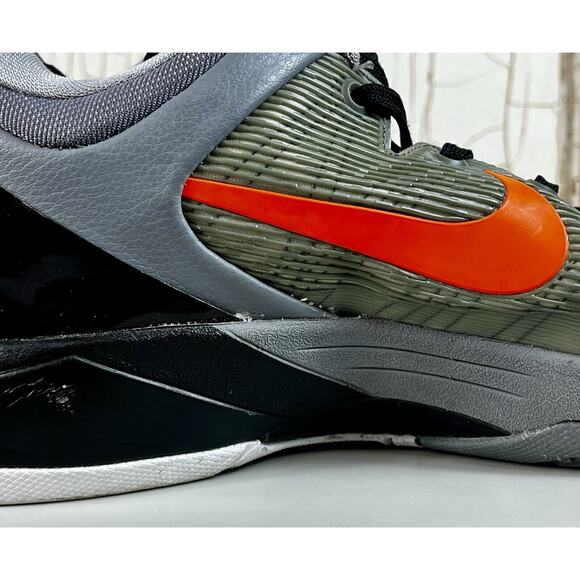 Size 9 Nike Zoom Kobe 7 System Wolf Grey NO BOX Scuffs/ Light Wear - Good Shape